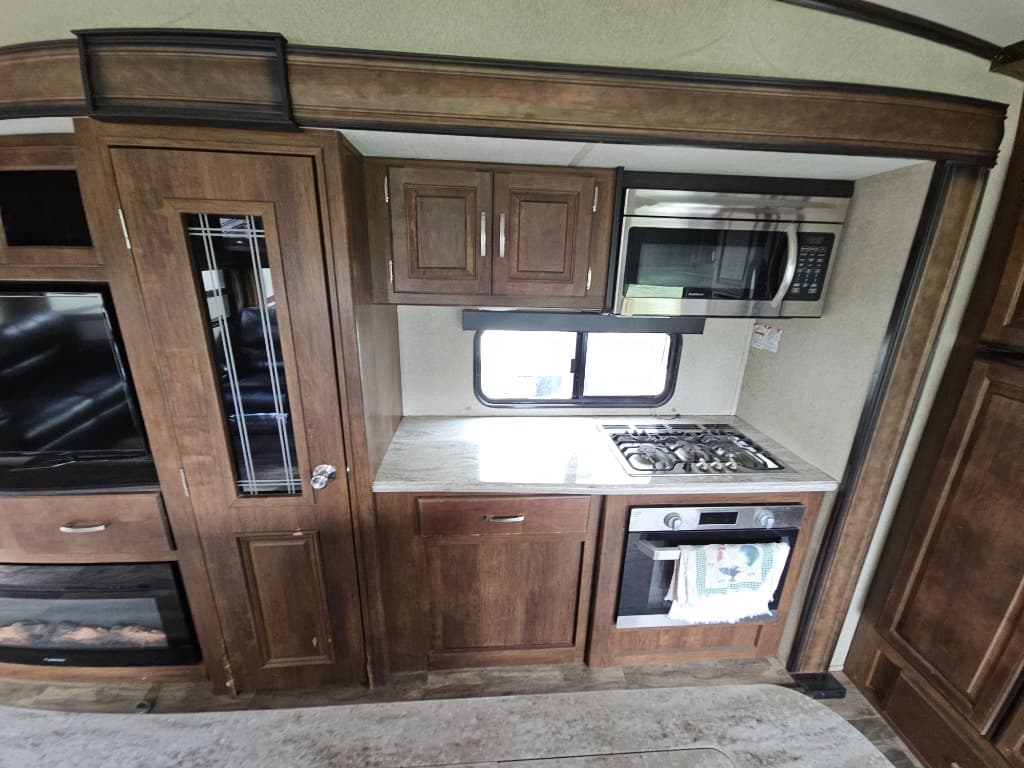 2019 Grand Design 2019 Grand Design Reflection - thumbnail 16