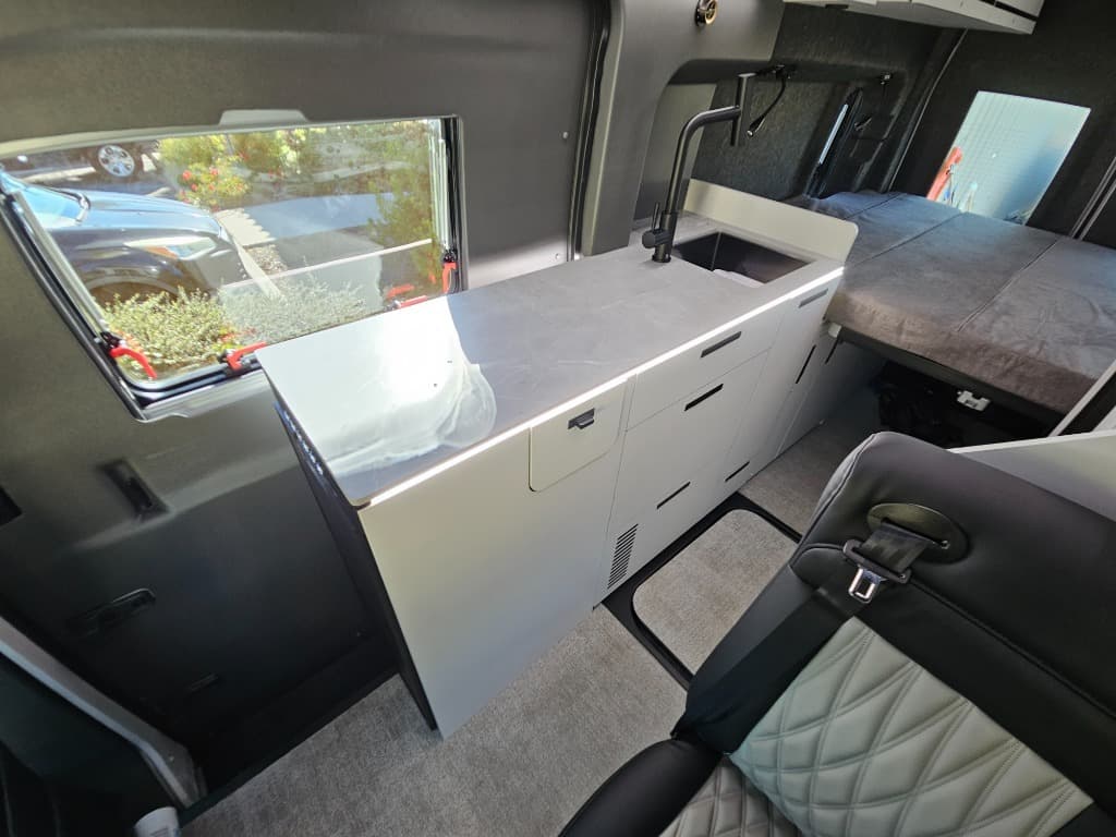 2026 Grand Design 2026 Grand Design Lineage Series Vt - thumbnail 9