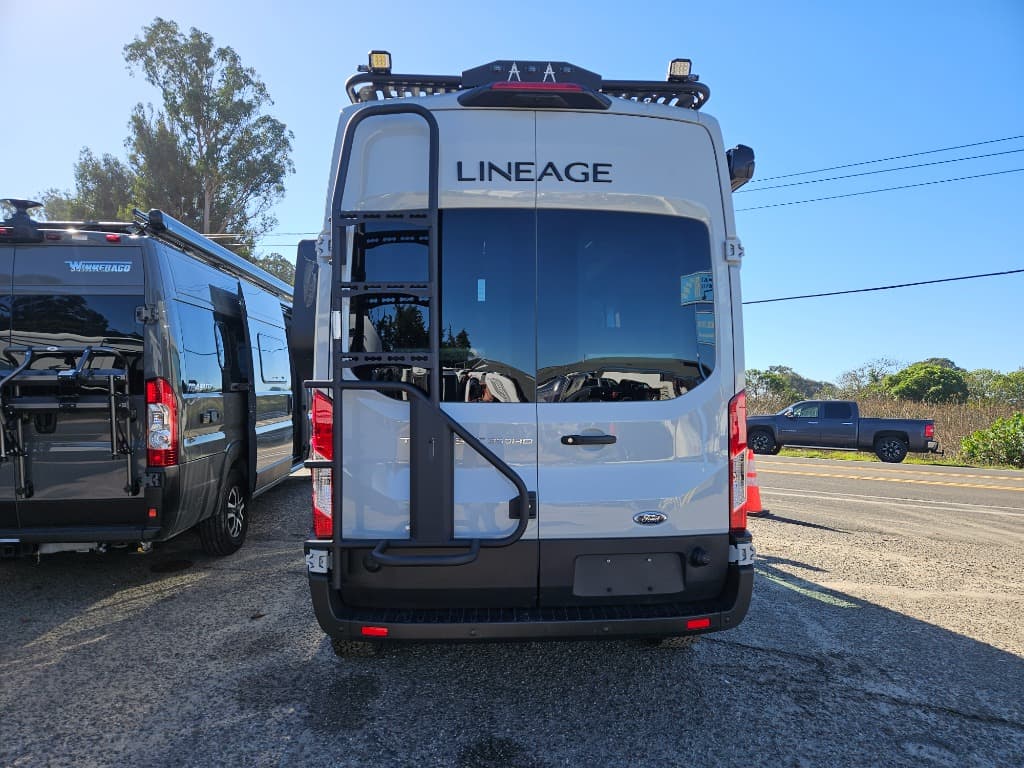 2026 Grand Design 2026 Grand Design Lineage Series Vt - thumbnail 4