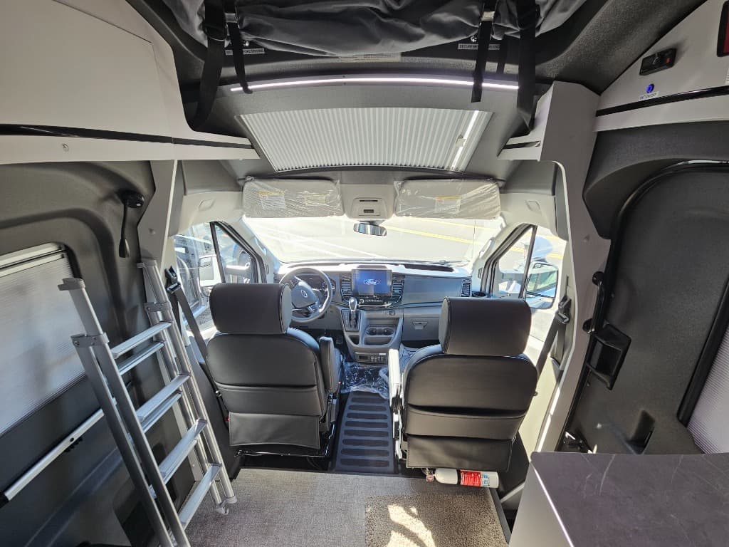 2026 Grand Design 2026 Grand Design Lineage Series Vt - thumbnail 15