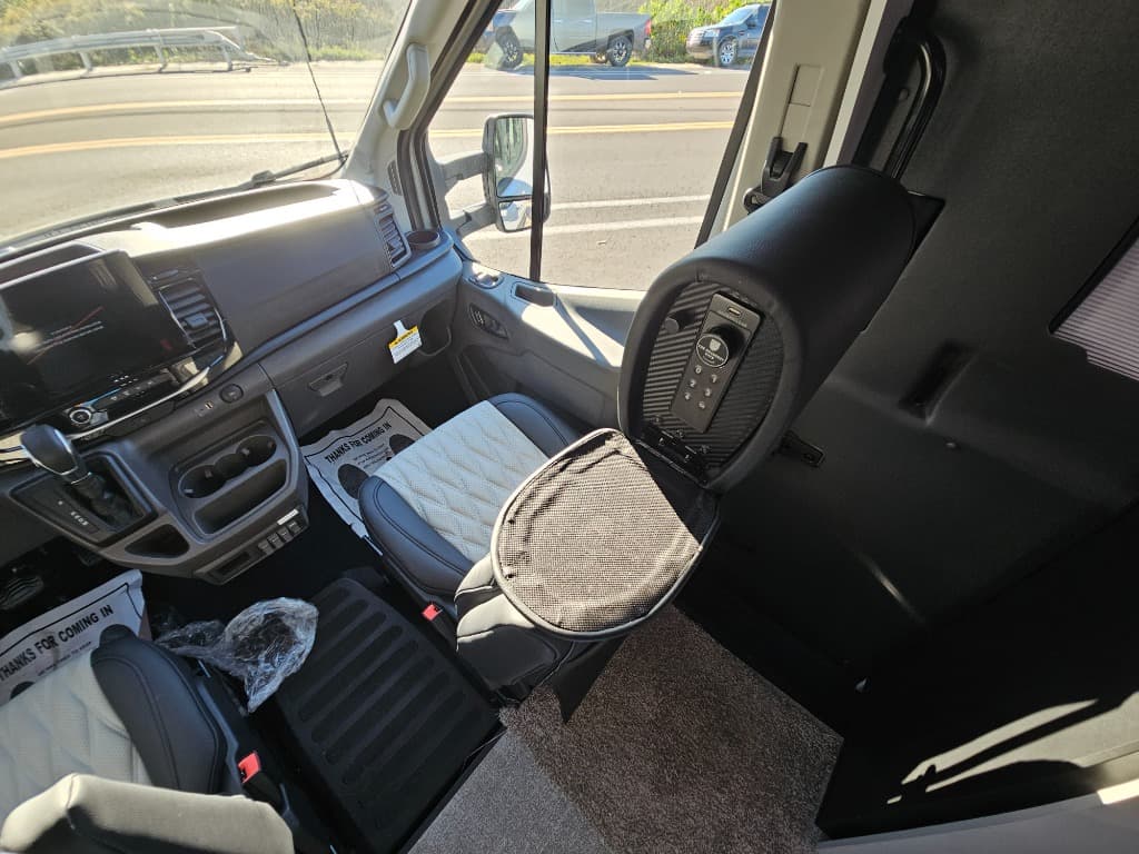 2026 Grand Design 2026 Grand Design Lineage Series Vt - thumbnail 31