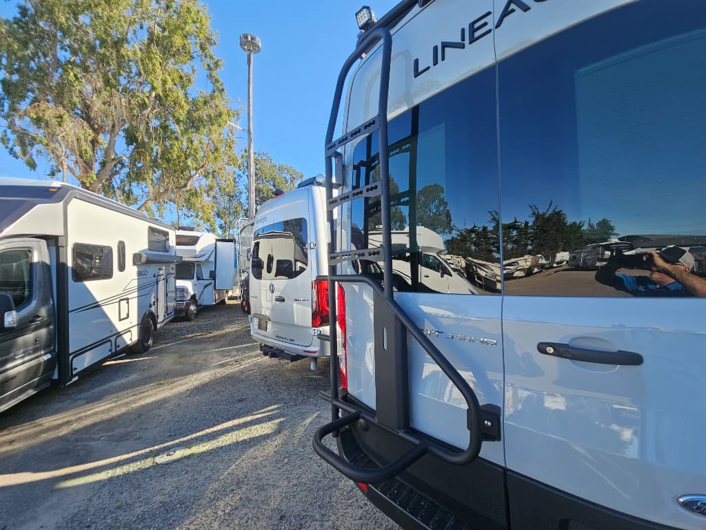 2026 Grand Design 2026 Grand Design Lineage Series Vt - thumbnail 42