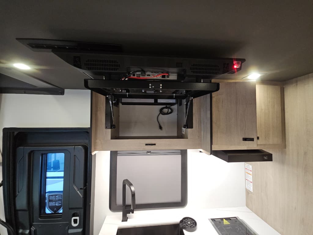 2026 Grand Design 2026 Grand Design Lineage Series M - thumbnail 24