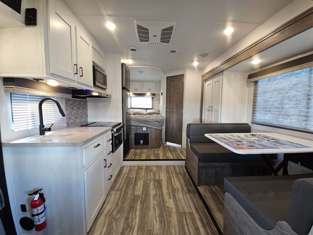 2025 Gulf Stream 2025 Gulf Stream Conquest - thumbnail 9