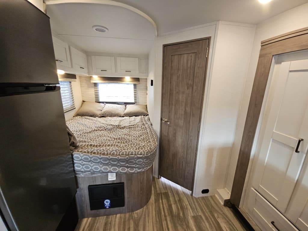 2025 Gulf Stream 2025 Gulf Stream Conquest - thumbnail 15