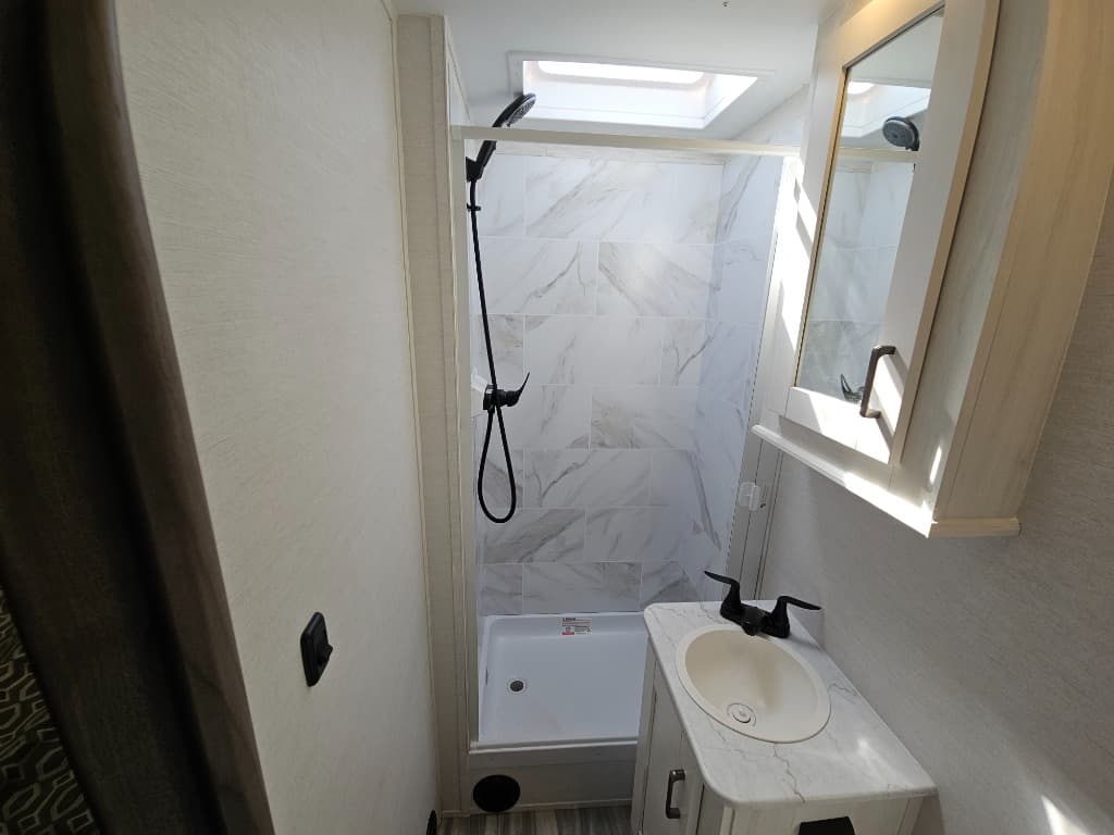 2025 Gulf Stream 2025 Gulf Stream Conquest - thumbnail 18