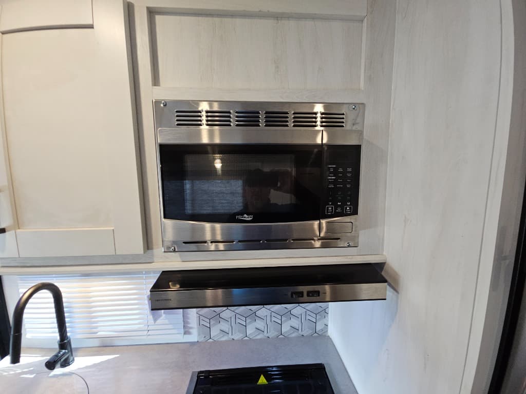 2025 Gulf Stream 2025 Gulf Stream Conquest - thumbnail 35