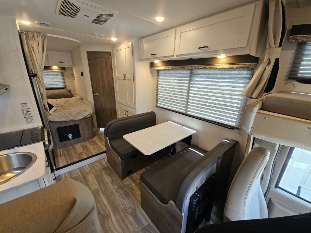 2025 Gulf Stream 2025 Gulf Stream Conquest - thumbnail 8