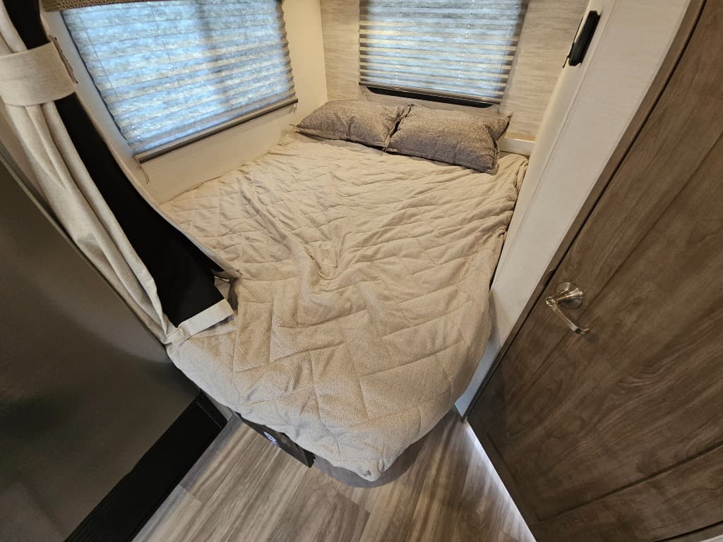 2025 Gulf Stream 2025 Gulf Stream Conquest - thumbnail 16