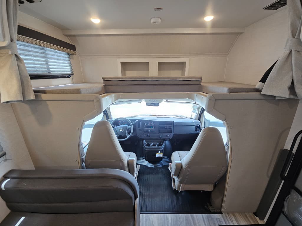 2025 Gulf Stream 2025 Gulf Stream Conquest - thumbnail 32