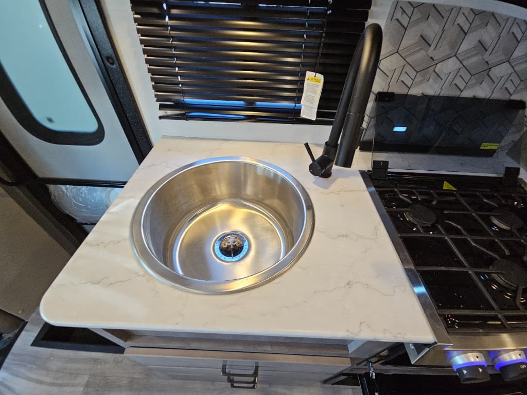 2025 Gulf Stream 2025 Gulf Stream Conquest - thumbnail 30