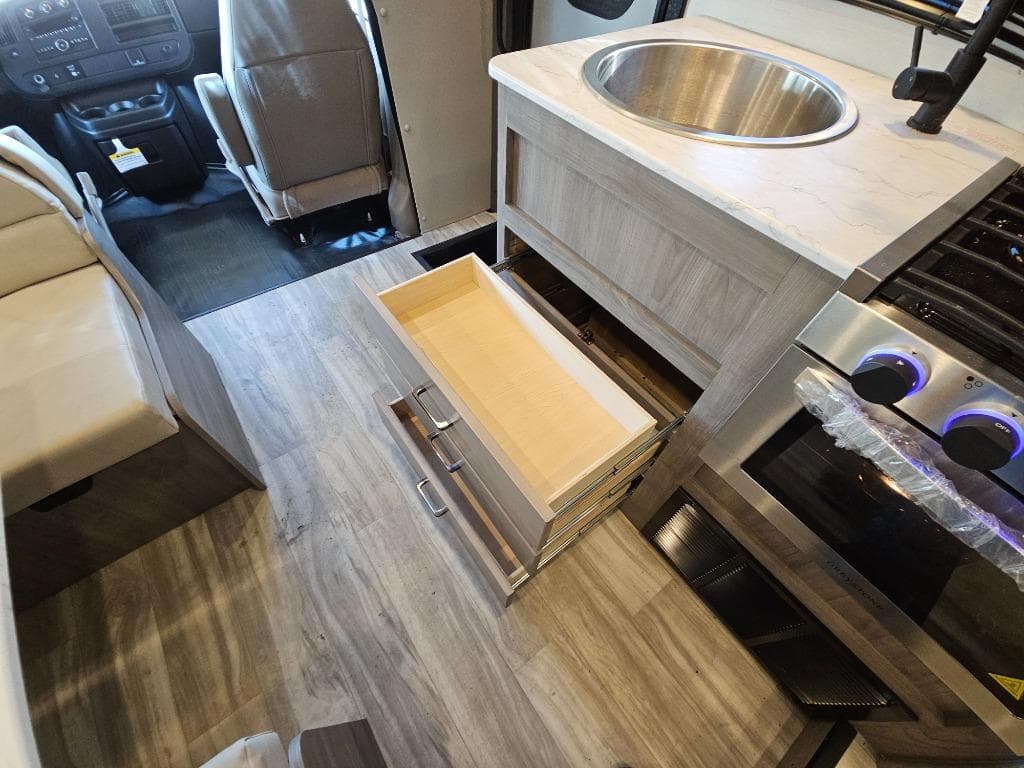 2025 Gulf Stream 2025 Gulf Stream Conquest - thumbnail 31