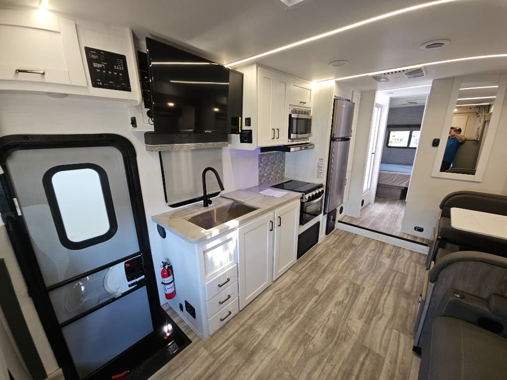 2026 Gulf Stream 2026 Gulf Stream Conquest  - thumbnail 9