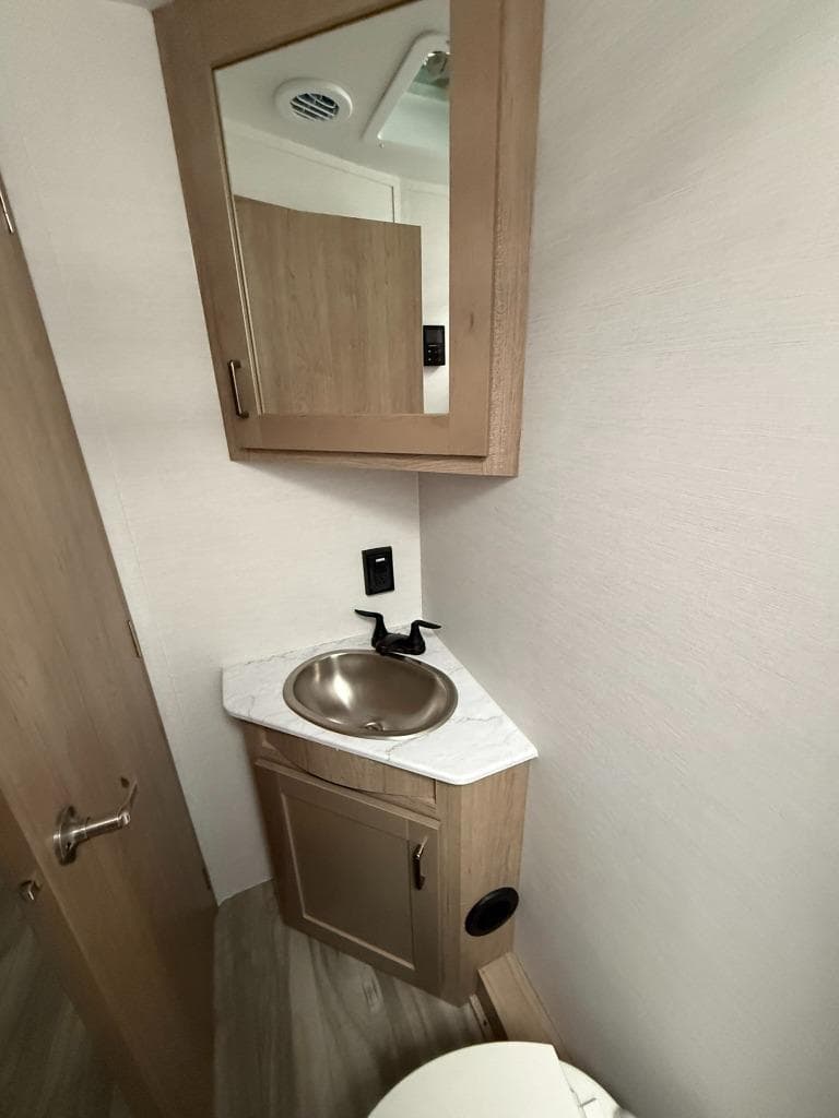 2026 Gulf Stream 2026 Gulf Stream Conquest Class C - thumbnail 10