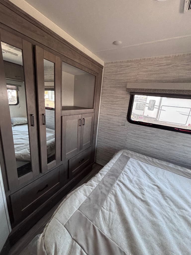 2026 Gulf Stream RV 2026 Gulf Stream RV Conquest  - thumbnail 9