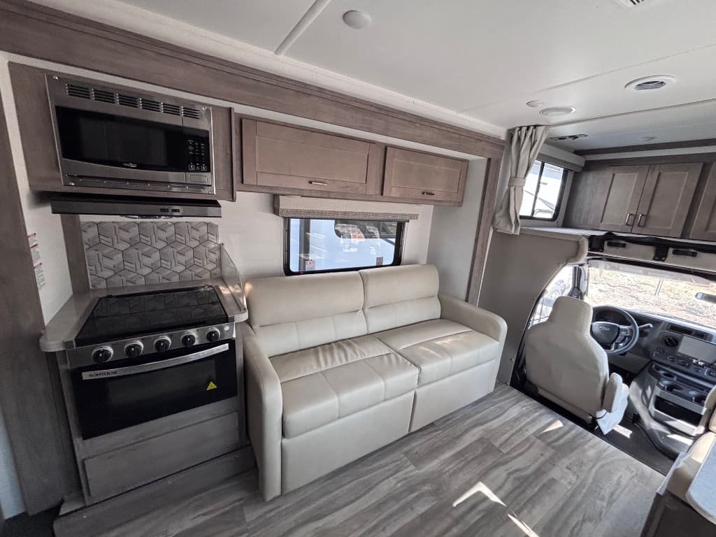 2026 Gulf Stream RV 2026 Gulf Stream RV Conquest  - thumbnail 5