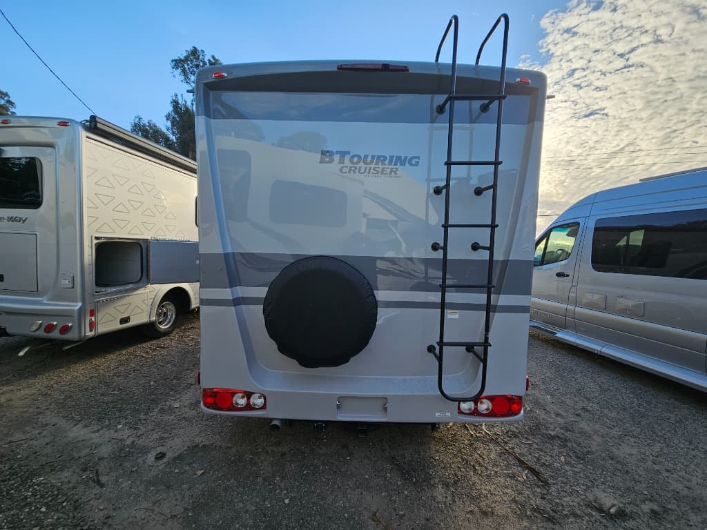 2026 Gulf Stream 2026 Gulf Stream BTouring Cruiser - thumbnail 4