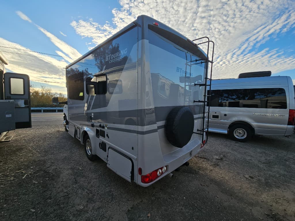 2026 Gulf Stream 2026 Gulf Stream BTouring Cruiser - thumbnail 5