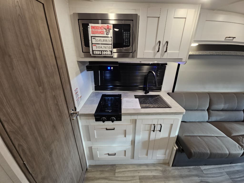 2026 Gulf Stream 2026 Gulf Stream BTouring Cruiser - thumbnail 9