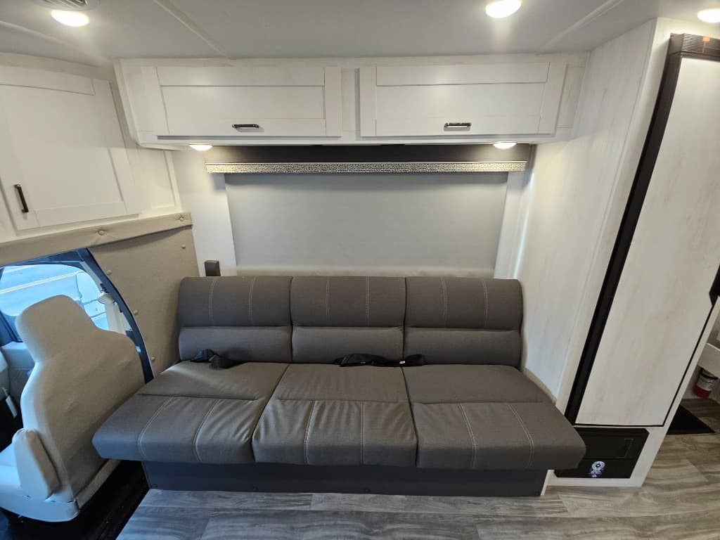 2026 Gulf Stream 2026 Gulf Stream BTouring Cruiser - thumbnail 17