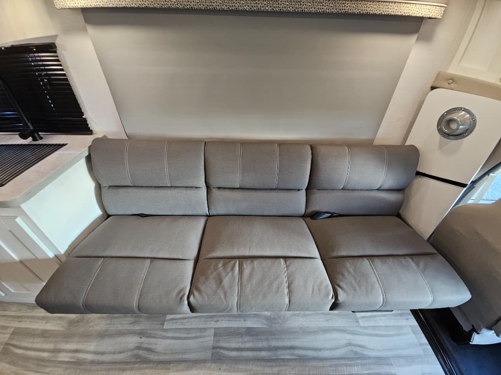 2026 Gulf Stream 2026 Gulf Stream BTouring Cruiser - thumbnail 23