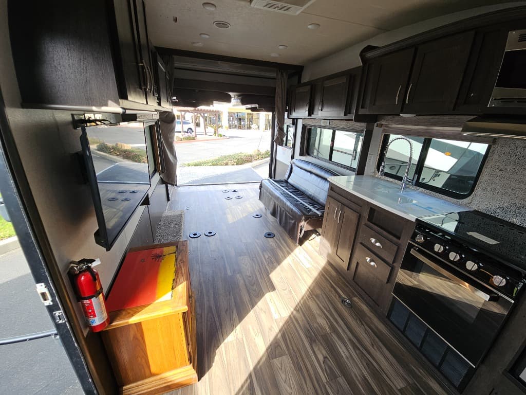 2019 Forest River 2019 Forest River Stealth - thumbnail 7