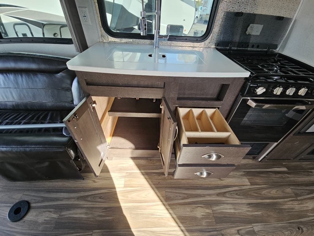 2019 Forest River 2019 Forest River Stealth - thumbnail 29