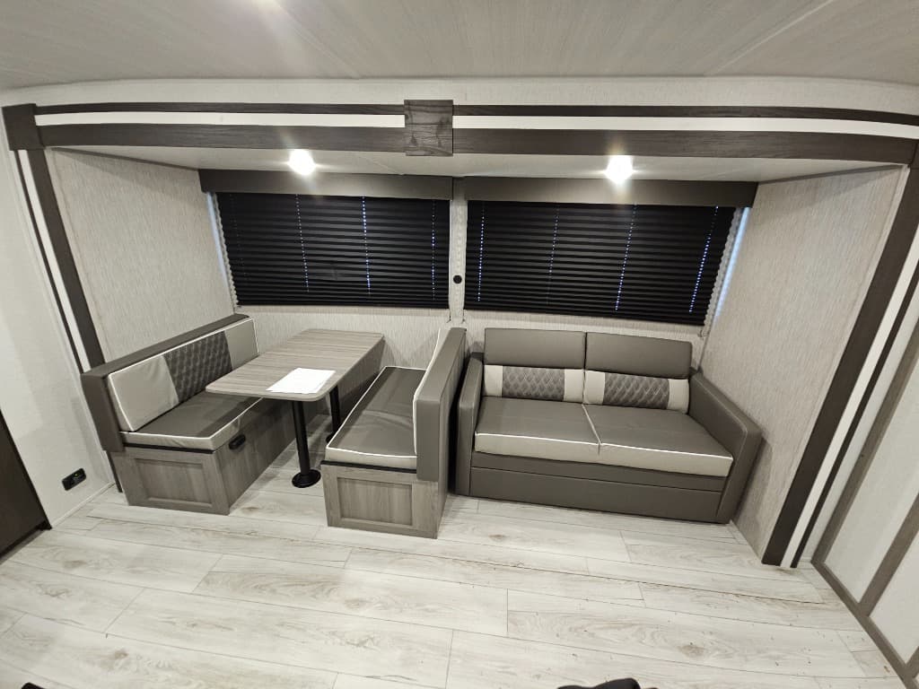 2025 Keystone RV 2025 Keystone RV Hideout - thumbnail 8