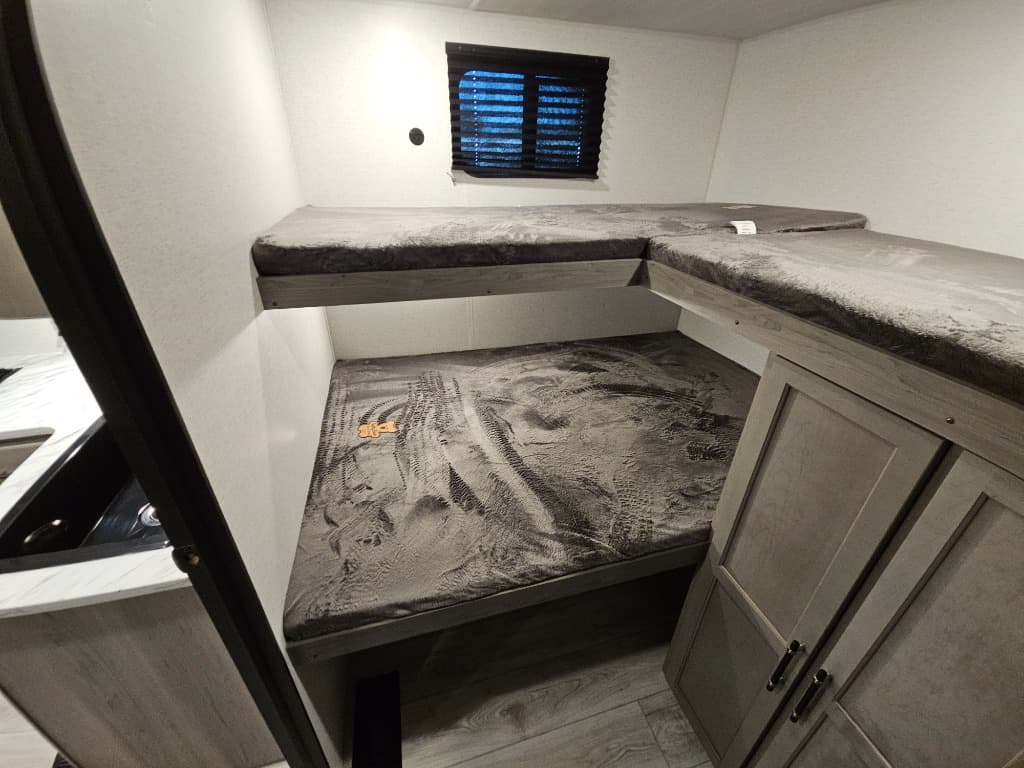 2025 Keystone RV 2025 Keystone RV Hideout - thumbnail 22