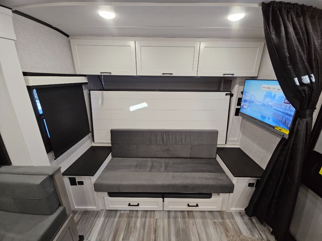 2025 Jayco 2025 Jayco Jay Feather - thumbnail 37