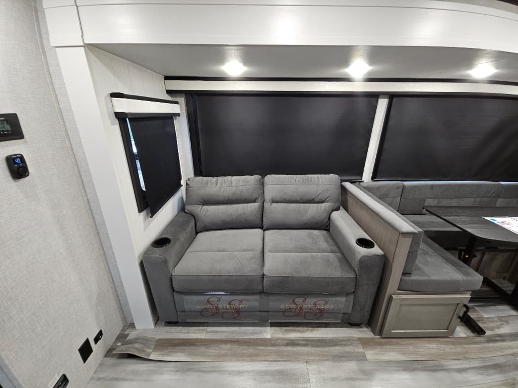 2025 Jayco 2025 Jayco Jay Feather - thumbnail 7