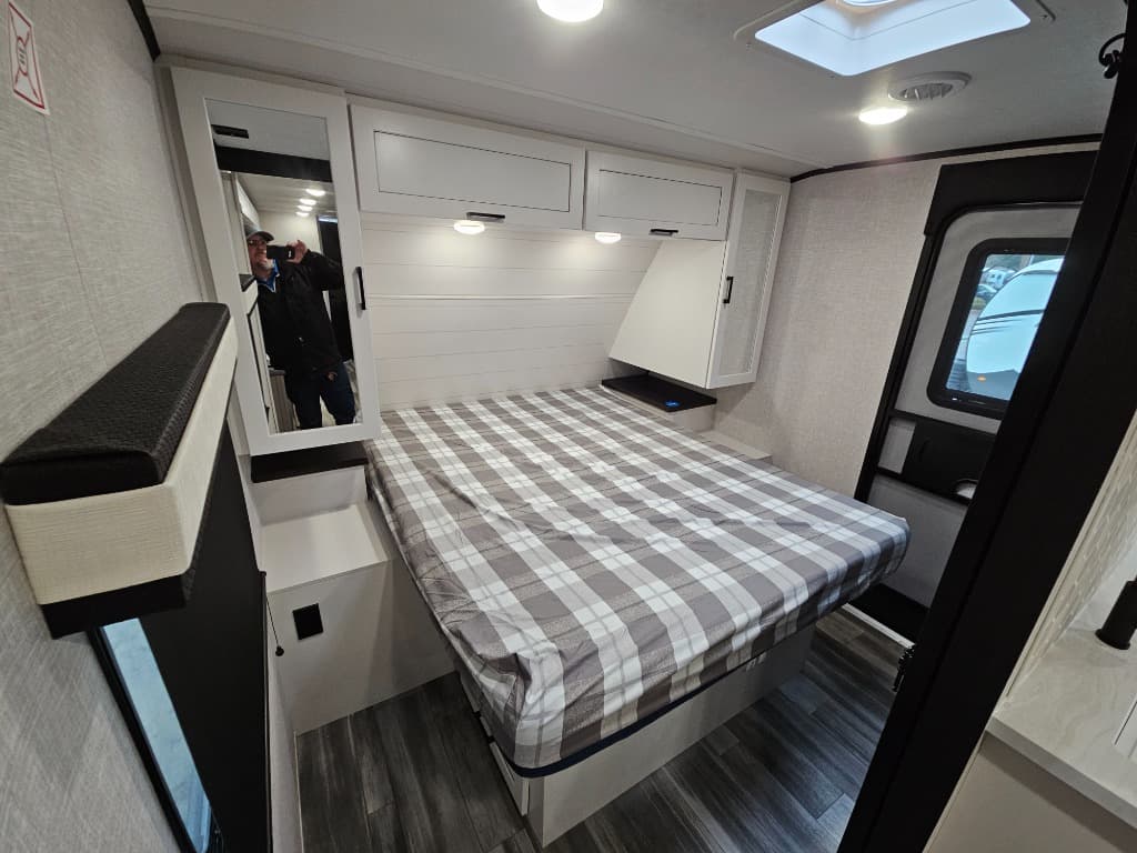 2025 Jayco 2025 Jayco Jay Feather - thumbnail 11