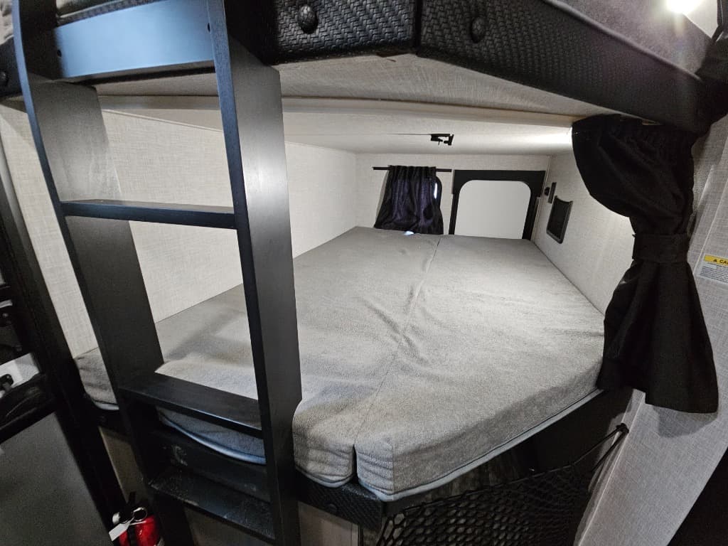 2025 Jayco 2025 Jayco Jay Feather - thumbnail 38