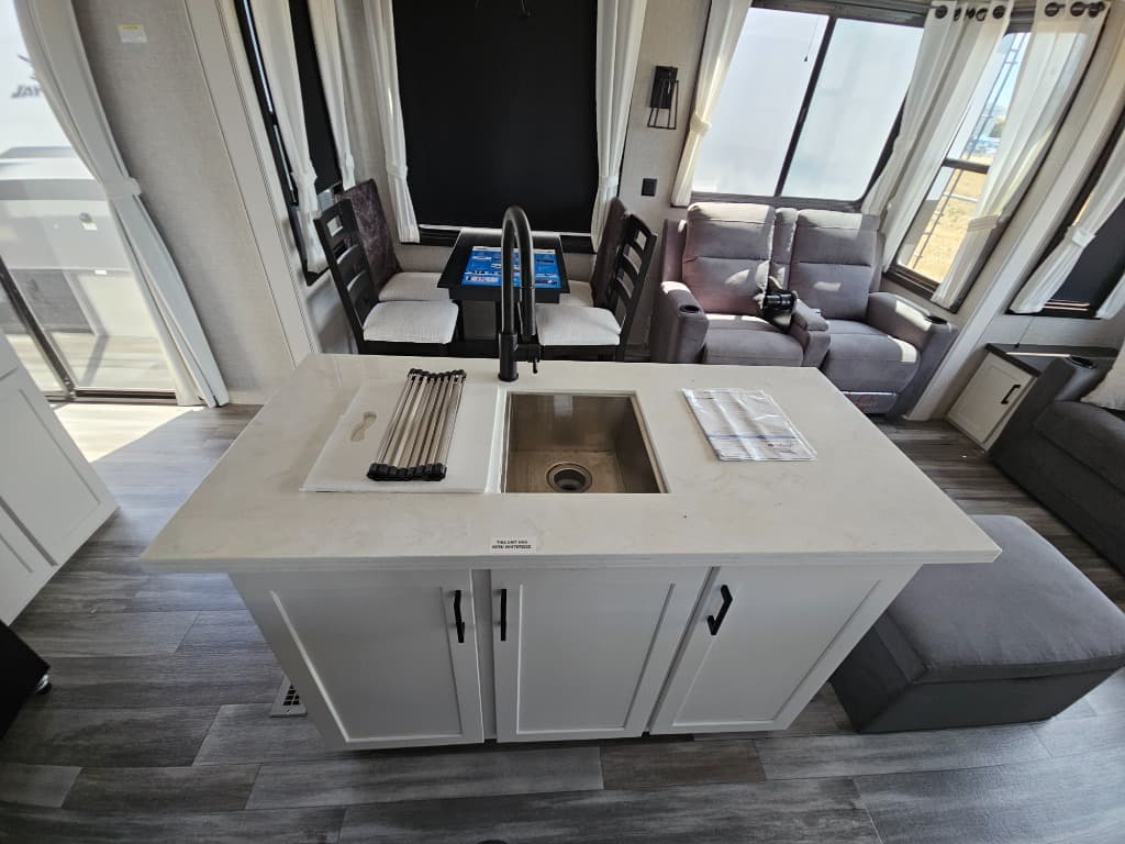 2025 Jayco 2025 Jayco Jay Flight Bungalow - thumbnail 14