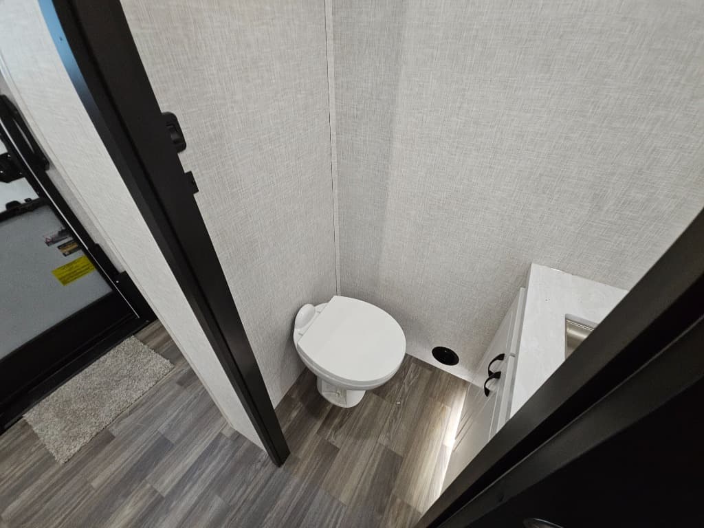 2025 Jayco 2025 Jayco North Point - thumbnail 36