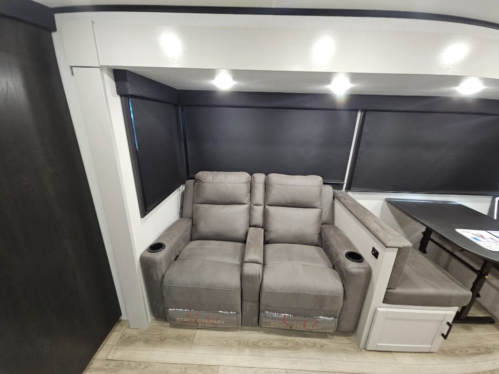 2026 Jayco 2026 Jayco Jay Feather - thumbnail 6