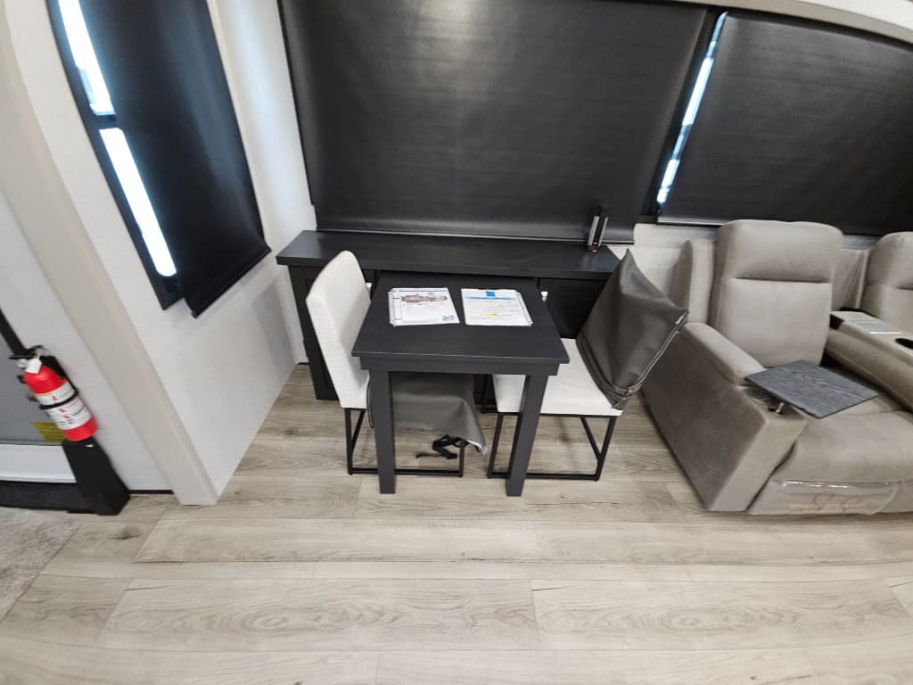 2026 Jayco 2026 Jayco North Point - thumbnail 10