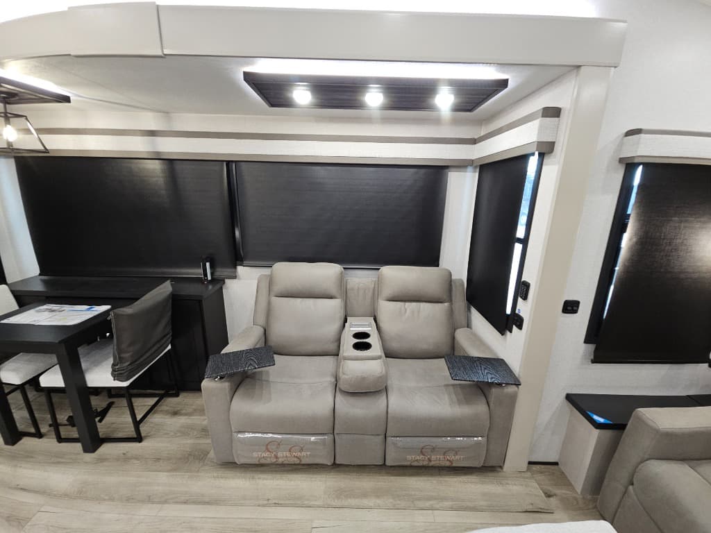 2026 Jayco 2026 Jayco North Point - thumbnail 12