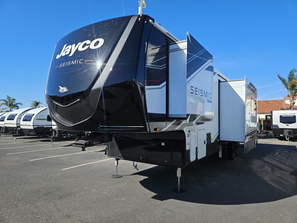 2026 Jayco 2026 Jayco Seismic - thumbnail 6