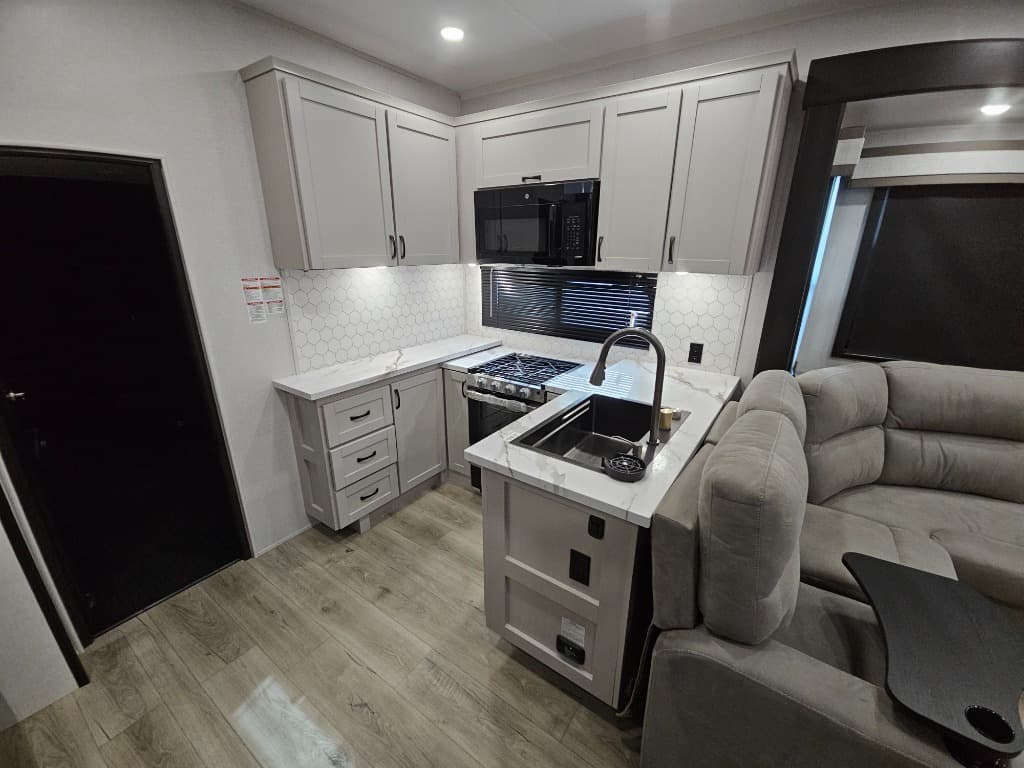 2026 Jayco 2026 Jayco Seismic - thumbnail 16