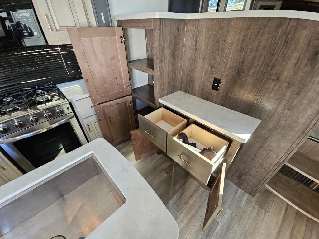 2022 Alliance RV 2022 Alliance RV Paradigm - thumbnail 19