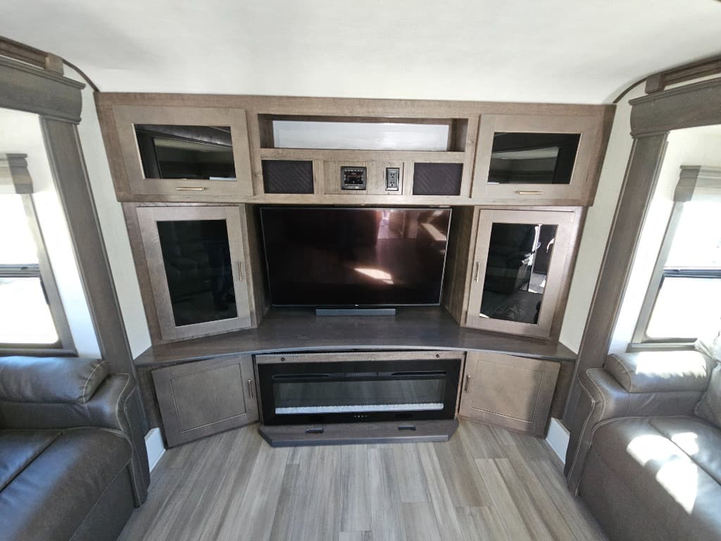 2022 Alliance RV 2022 Alliance RV Paradigm - thumbnail 24