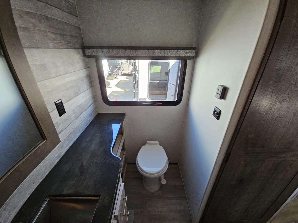 2022 Alliance RV 2022 Alliance RV Paradigm - thumbnail 48