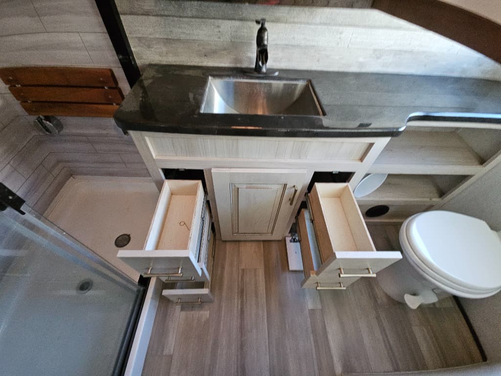 2022 Alliance RV 2022 Alliance RV Paradigm - thumbnail 50