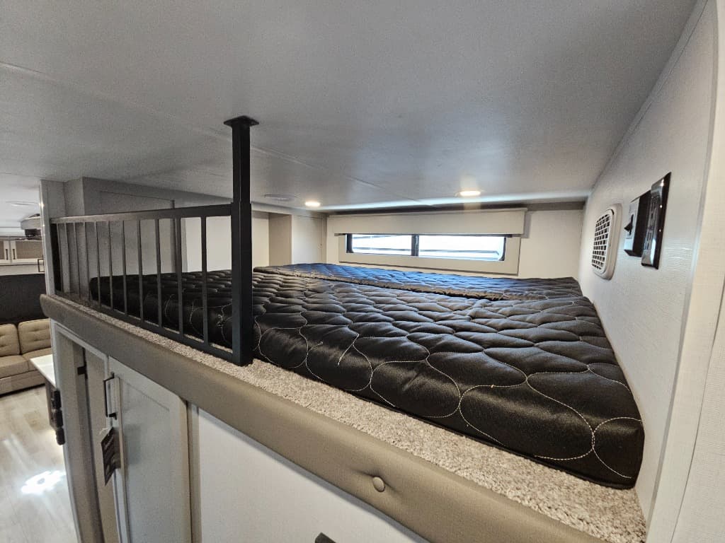 2025 Keystone RV 2025 Keystone RV Montana High Country - thumbnail 33