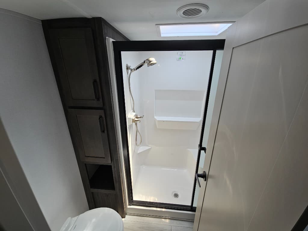 2025 Keystone RV 2025 Keystone RV Montana High Country - thumbnail 34