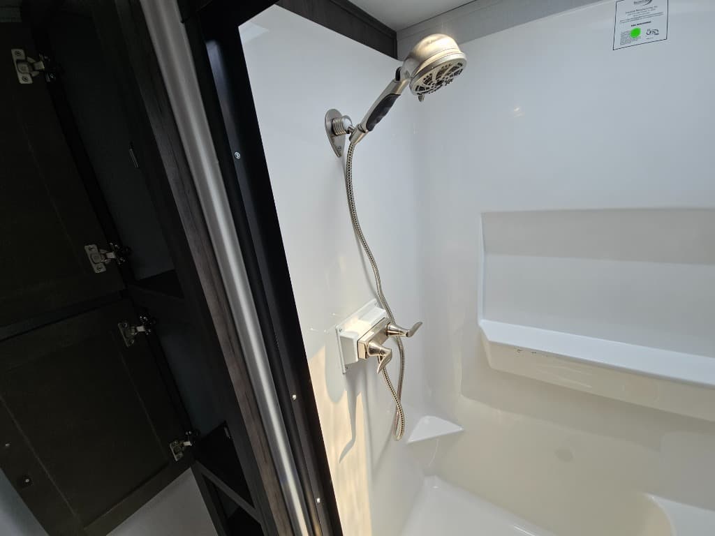 2025 Keystone RV 2025 Keystone RV Montana High Country - thumbnail 36