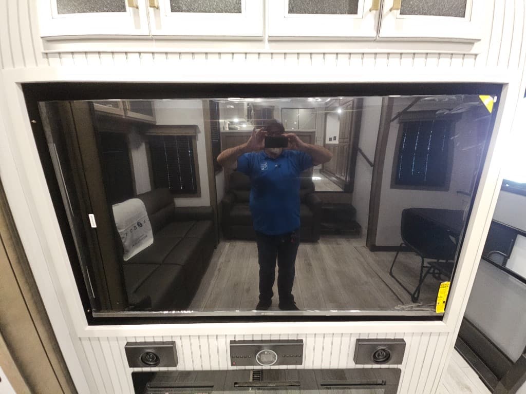 2026 Keystone RV 2026 Keystone RV Montana - thumbnail 13