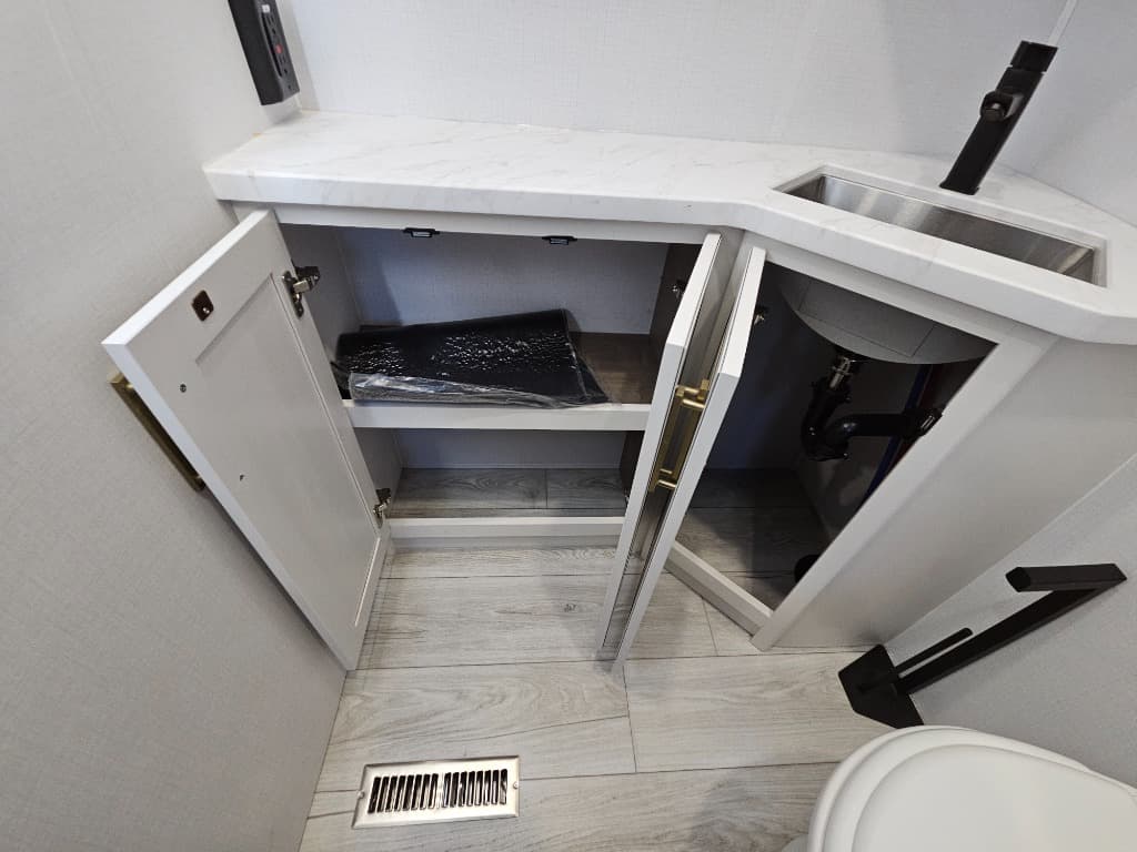 2026 Keystone RV 2026 Keystone RV Montana - thumbnail 37