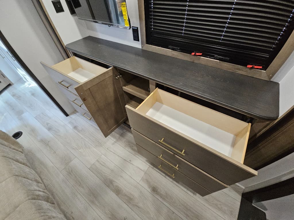 2026 Keystone RV 2026 Keystone RV Montana - thumbnail 43